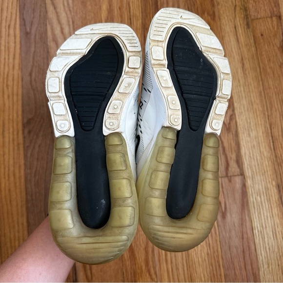 Nike Air Max 270 Black and White Running Shoes Women’s Size 7.5 - Picture 10 of 10